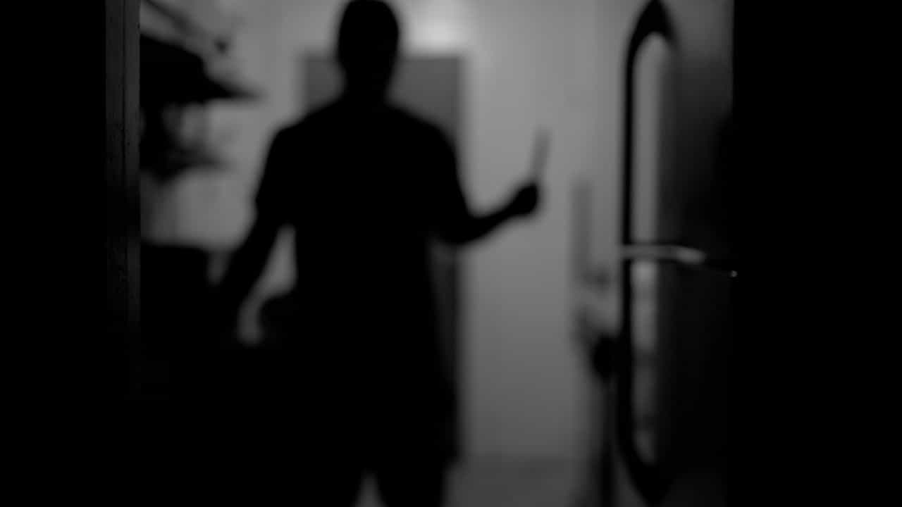 Palarivattom Robbery Case: പാലാരിവട്ടത്ത് സ്ത്രീകളെ ഭീഷണിപ്പെടുത്തി വിവസ്ത്രരാക്കി കവർച്ച; പ്രതികൾ പോലീസ് പിടിയിൽ Palarivattom Robbery Case: പാലാരിവട്ടത്ത് സ്ത്രീകളെ ഭീഷണിപ്പെടുത്തി വിവസ്ത്രരാക്കി കവർച്ച; പ്രതികൾ പോലീസ് പിടിയിൽ