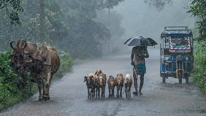 മഴ മുന്നറിയിപ്പില്‍ മാറ്റം! വടക്കന്‍ കേരളത്തില്‍ പേമാരി ശക്തമാകും