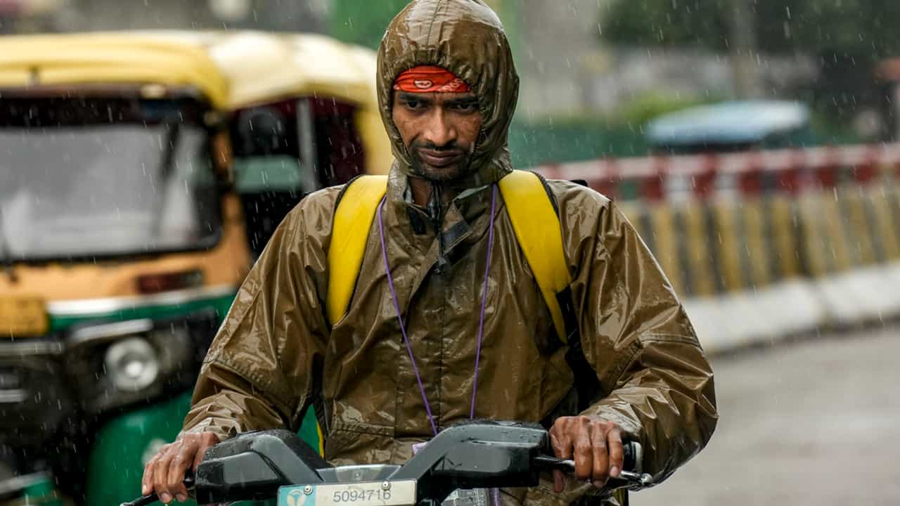 Kerala Rain Alert: അതിതീവ്ര ന്യൂനമര്‍ദ്ദ സാധ്യത! കേരളത്തില്‍ മഴ ശക്തമാകും; ഏഴ് ജില്ലകളില്‍ യെല്ലോ അലര്‍ട്ട്‌