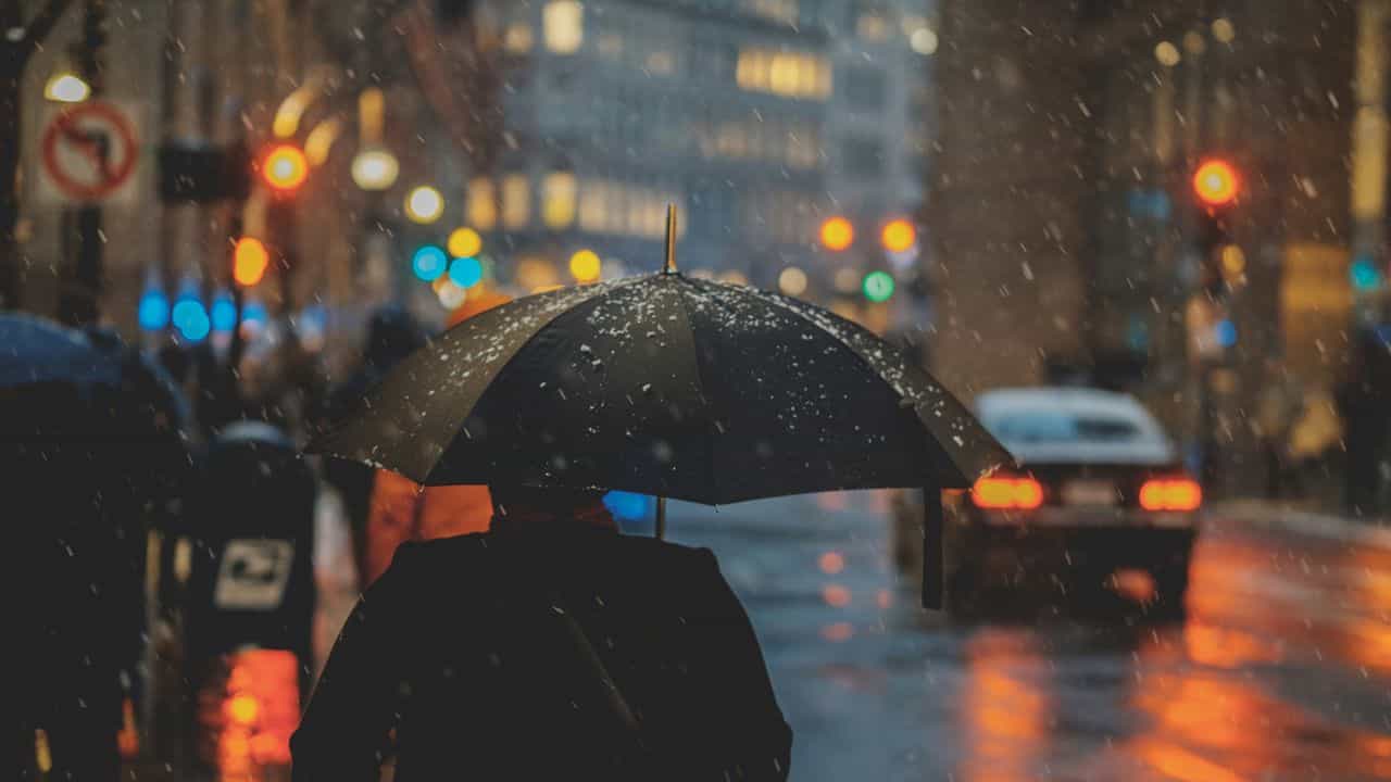 UAE Weather:യു.എ.ഇയിൽ ഇനി മഴക്കാലം; ഒക്ടോബർ മുതൽ ജനുവരി വരെ സാധാരണയിലും അധികം മഴയ്ക്ക് സാധ്യത UAE Weather:യു.എ.ഇയിൽ ഇനി മഴക്കാലം; ഒക്ടോബർ മുതൽ ജനുവരി വരെ സാധാരണയിലും അധികം മഴയ്ക്ക് സാധ്യത