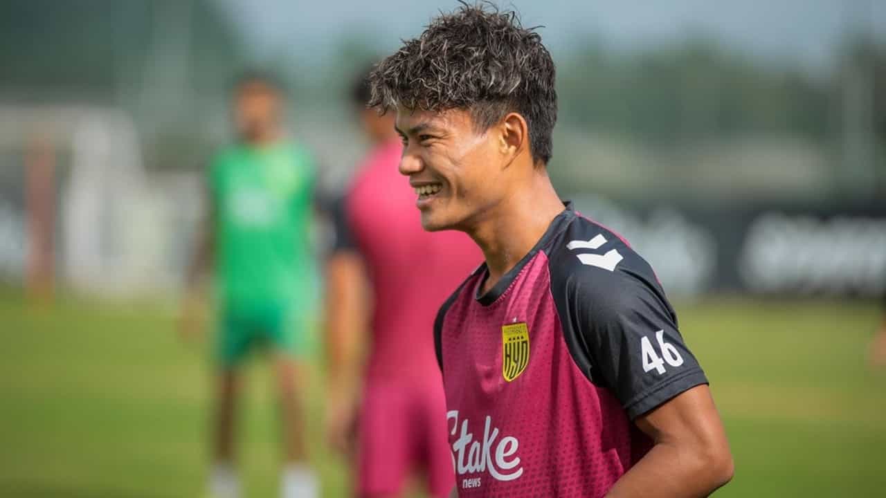 Kerala Blasters: കേരള ബ്ലാസ്റ്റേഴ്സിന്റെ സർപ്രൈസ് നീക്കം! റാംഹ്ലുഞ്ചുംഗ മഞ്ഞപ്പടയിലേക്ക്? Kerala Blasters: കേരള ബ്ലാസ്റ്റേഴ്സിന്റെ സർപ്രൈസ് നീക്കം! റാംഹ്ലുഞ്ചുംഗ മഞ്ഞപ്പടയിലേക്ക്?