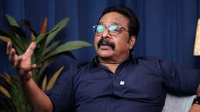 വിചാരിക്കുന്നത് പോലെയല്ല, മാസ്സ് സിനിമകളിൽ കൈയ്യടി വരുന്നത് ...