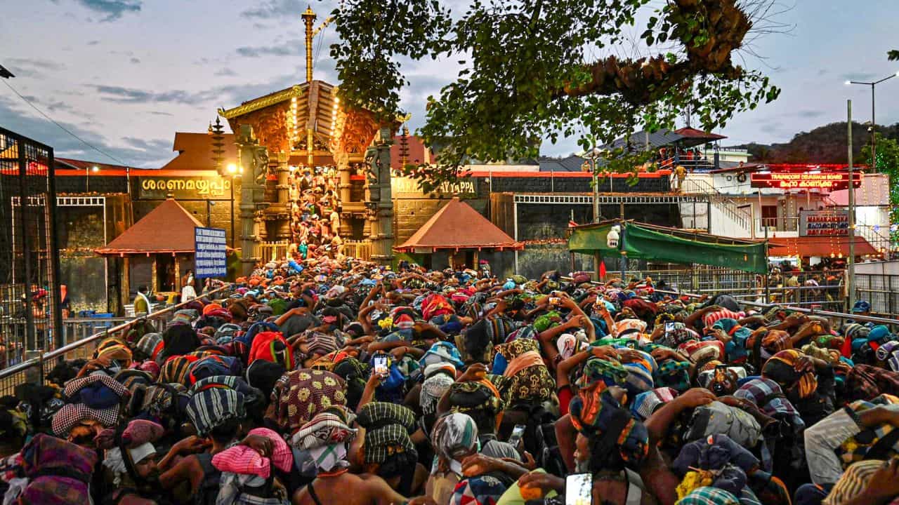 സീസണിന് മുമ്പേ റൂട്ട് ക്ലിയർ ആകും! ശബരിമല പാതകൾക്ക് 550 കോടി രൂപയുടെ പ്രത്യേക പാക്കേജ് അനുവദിച്ചു