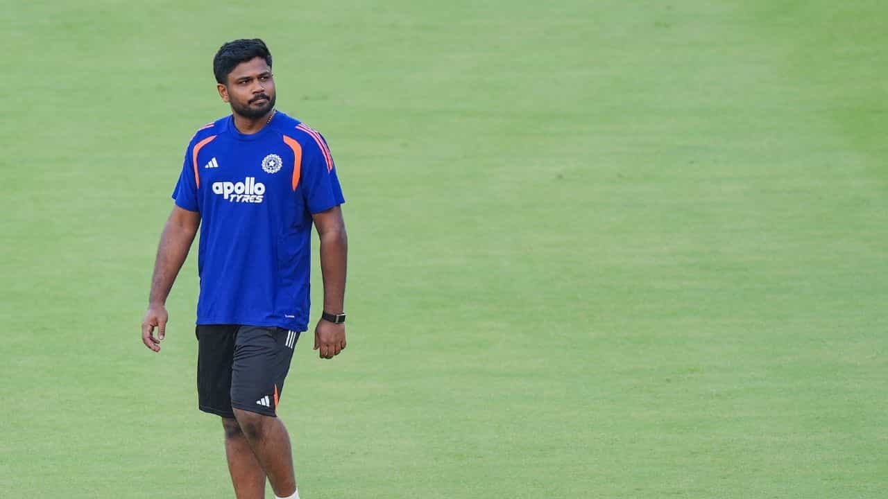 KCL 2026 : സഞ്ജുവിൻ്റെ സാന്നിധ്യം ഉണ്ട്, പക്ഷേ കളിക്കാൻ പറ്റില്ല; അതുകൊണ്ട് പണി കിട്ടയത് കൊച്ചി ബ്ലൂ ടൈഗേഴ്സിനാണ്
