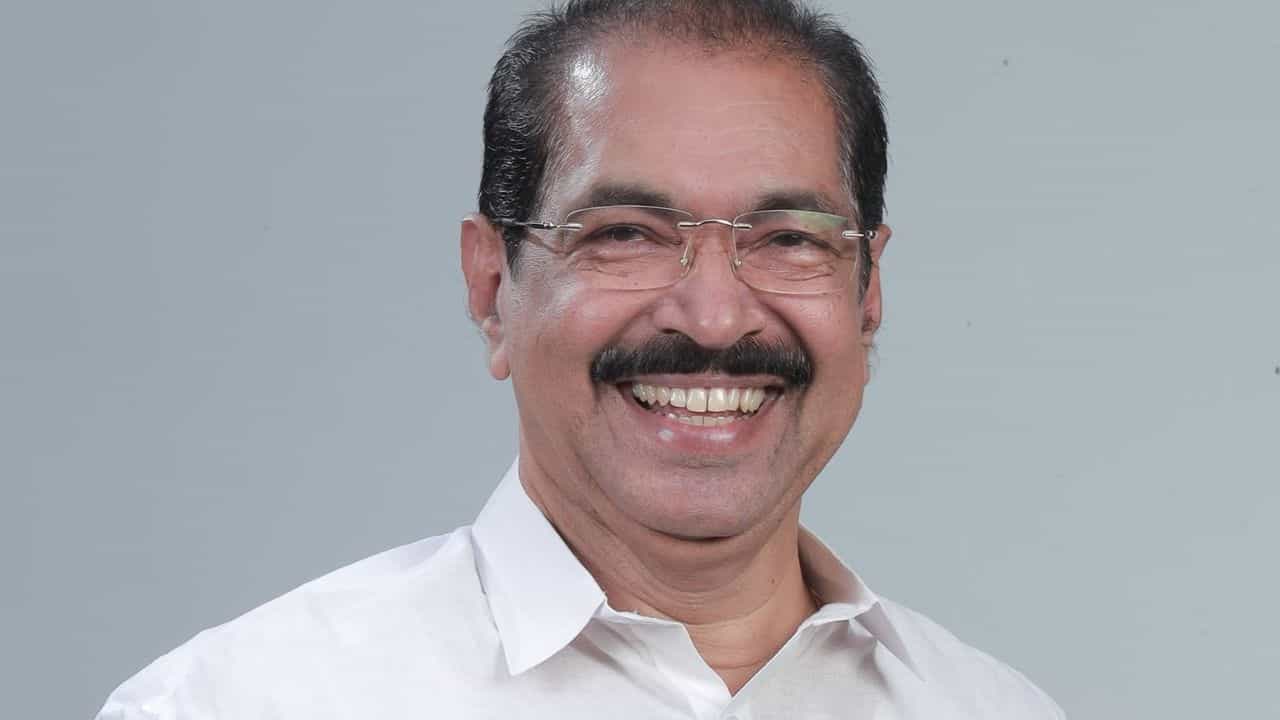 Kerala Electricity Crisis: സംസ്ഥാനത്ത് കടുത്ത വൈദ്യുതി പ്രതിസന്ധി; ഉന്നതതലയോഗം ഇന്ന് Kerala Electricity Crisis: സംസ്ഥാനത്ത് കടുത്ത വൈദ്യുതി പ്രതിസന്ധി; ഉന്നതതലയോഗം ഇന്ന്