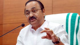 മുഖ്യമന്ത്രിയുടെ ചാർട്ടേഡ് വിമാന യാത്രയുടെ സ്പോൺസർ ആര്?