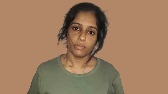 വടകര എംഡിഎംഎ കേസ് പ്രതി കീർത്തനയ്ക്ക് കുത്തേറ്റു, സംഭവം പോലീസ്