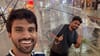 ജപ്പാന്‍ തെരുവില്‍ 'കണ്ണാടി' കുടകളുമായി ഇന്ത്യന്‍ താരങ്ങള്‍...