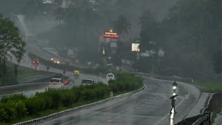 Kerala Weather Update: തിങ്കളാഴ്ച്ച മുതൽ മഴ, ചൂടിനെ മറന്നേക്കൂ; കാലാവസ്ഥ അറിയിപ്പ്