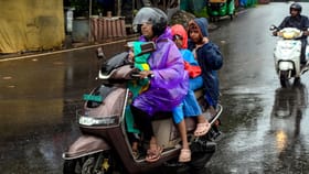ഇടിമിന്നലോട് കൂടി മഴ വരുന്നു; ഉച്ചത്തിരിഞ്ഞ് ഈ ജില്ലകളിൽ മുന്നറിയ