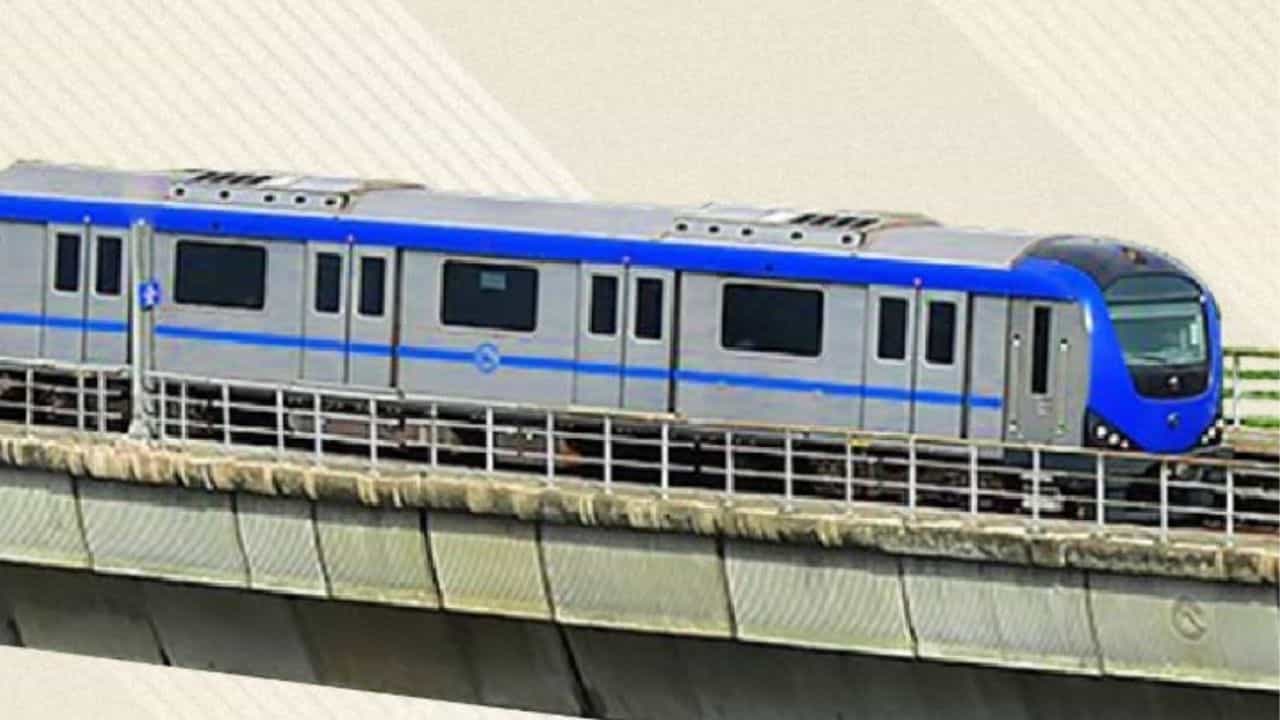 Chennai Metro: പൂന്തമല്ലി - ലൈറ്റ് ഹൗസ് യാത്ര ഇനി അതിവേഗം; എത്തിയത് 35 മെട്രോ ട്രെയിനുകൾ Chennai Metro: പൂന്തമല്ലി - ലൈറ്റ് ഹൗസ് യാത്ര ഇനി അതിവേഗം; എത്തിയത് 35 മെട്രോ ട്രെയിനുകൾ