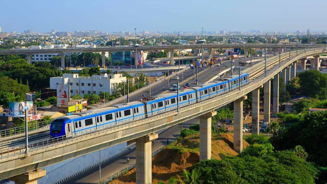 Chennai Metro: പൂന്തമല്ലി - വടപളനി യാത്ര ഇനി മെട്രോയിൽ; ഉദ്ഘാടനത്തിന് ദിവസങ്ങൾ മാത്രം Chennai Metro: പൂന്തമല്ലി - വടപളനി യാത്ര ഇനി മെട്രോയിൽ; ഉദ്ഘാടനത്തിന് ദിവസങ്ങൾ മാത്രം