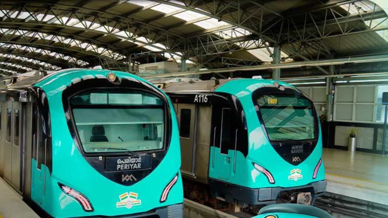 Kochi Metro: കാക്കനാട്ടേക്ക് മെട്രോ കുതിപ്പ്; പിങ്ക് ലൈൻ നിർമ്മാണത്തിൽ നിർണായക പുരോഗതി Kochi Metro: കാക്കനാട്ടേക്ക് മെട്രോ കുതിപ്പ്; പിങ്ക് ലൈൻ നിർമ്മാണത്തിൽ നിർണായക പുരോഗതി
