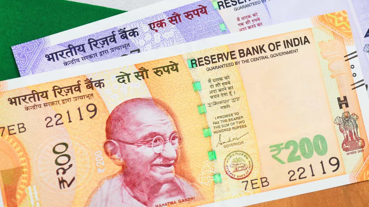 12th Pay Commission: ഡിഎ ഉടനെന്ന് മുഖ്യൻ, ശമ്പള വർദ്ധനവോ? 12-ാം ശമ്പള കമ്മീഷനും എവിടെ? 12th Pay Commission: ഡിഎ ഉടനെന്ന് മുഖ്യൻ, ശമ്പള വർദ്ധനവോ? 12-ാം ശമ്പള കമ്മീഷനും എവിടെ?