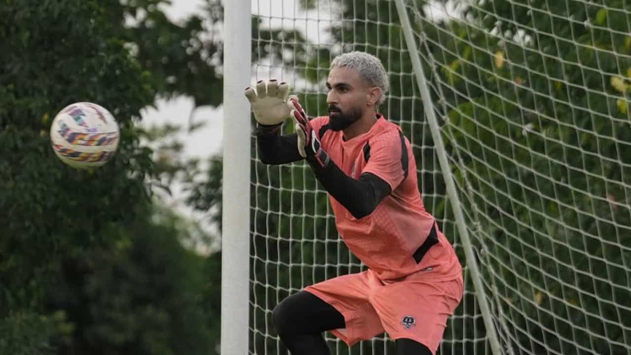 Kerala Blasters: അമരീന്ദര്‍ സിങ് കേരള ബ്ലാസ്‌റ്റേഴ്‌സില്‍; ലൂണയും തിരിച്ചെത്തി; വമ്പന്‍ സൈനിങുകള്‍ പിന്നാലെ