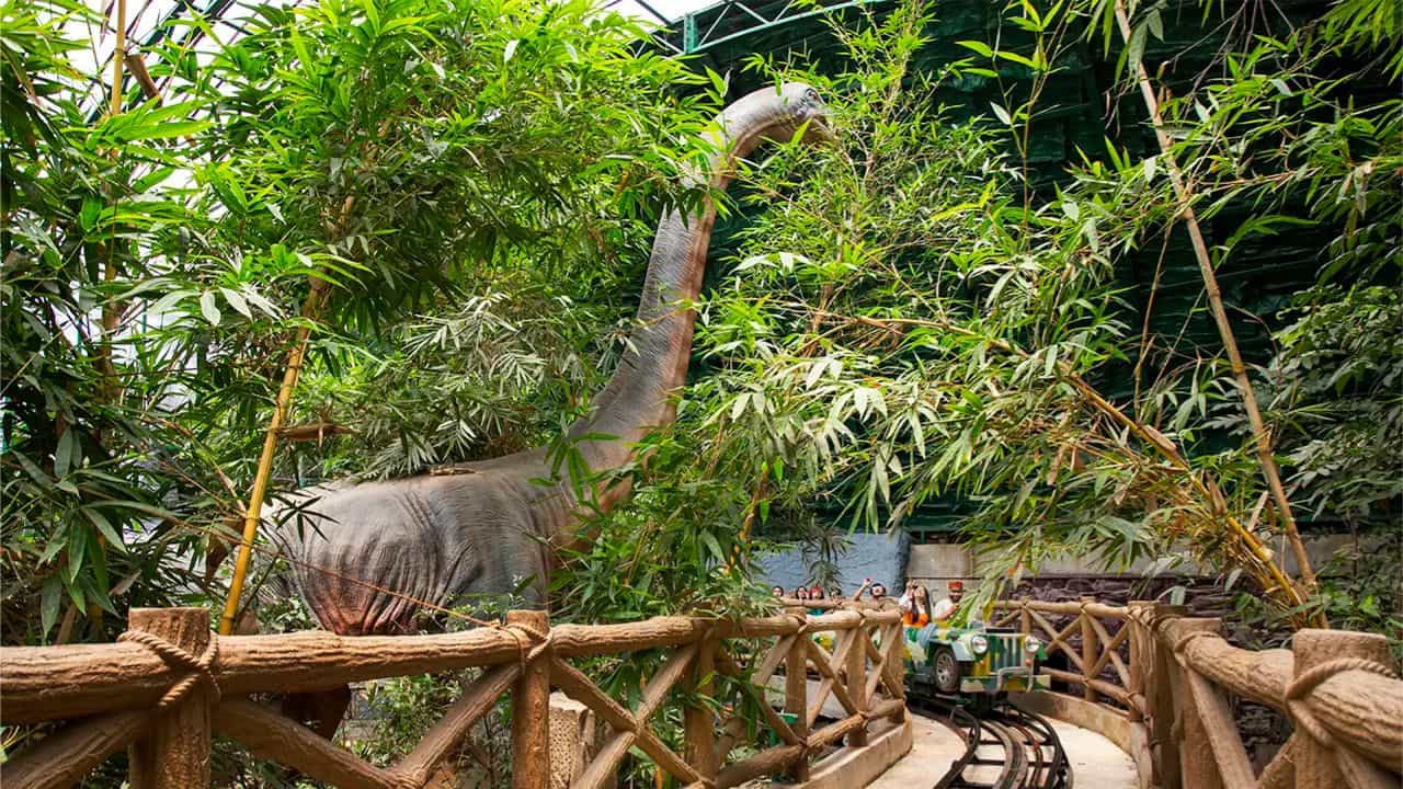 Bengaluru Dinosaur Park: ജുറാസിക് കാലഘട്ടത്തിലേക്ക് ഒരു യാത്ര; ബെംഗളൂരുവിലെ ഡൈനോസർ പാർക്ക് ടിക്കറ്റ് നിരക്കും സ്ഥലവും Bengaluru Dinosaur Park: ജുറാസിക് കാലഘട്ടത്തിലേക്ക് ഒരു യാത്ര; ബെംഗളൂരുവിലെ ഡൈനോസർ പാർക്ക് ടിക്കറ്റ് നിരക്കും സ്ഥലവും