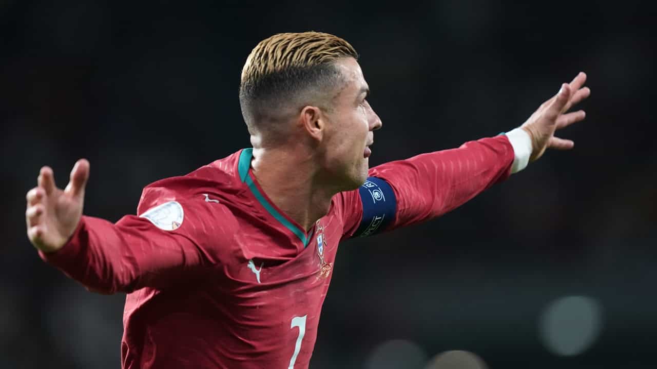 Cristiano Ronaldo: റൊണാള്ഡോയുടെ തിരിച്ചുവരവ് നവംബറിലോ? സൂചന നല്കി പോര്ച്ചുഗല് ഫെഡറേഷന് Cristiano Ronaldo: റൊണാള്ഡോയുടെ തിരിച്ചുവരവ് നവംബറിലോ? സൂചന നല്കി പോര്ച്ചുഗല് ഫെഡറേഷന്
