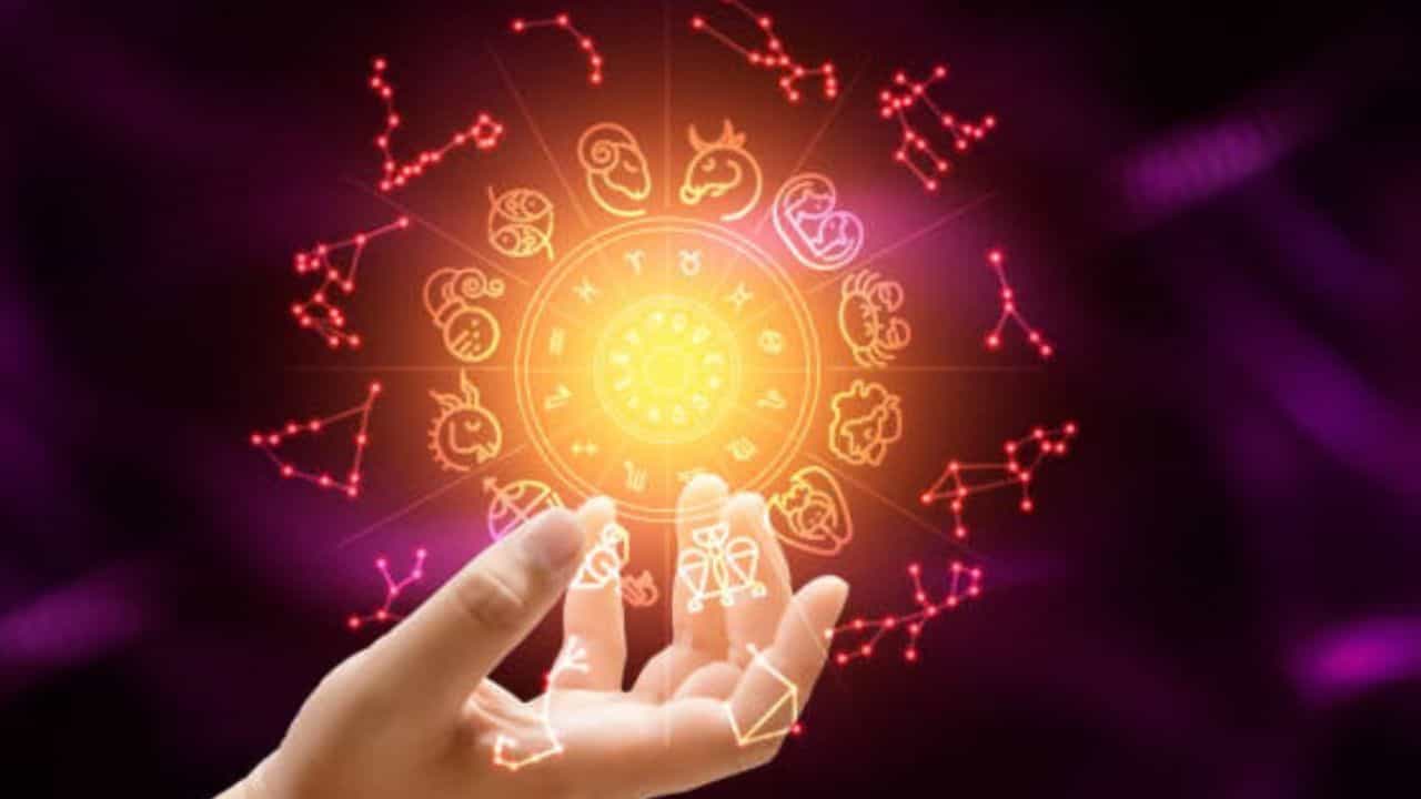 Horoscope Malayalam: സന്തോഷം തരുന്ന കാര്യങ്ങൾ സംഭവിക്കും, ആരോഗ്യ പ്രശ്നങ്ങൾ ഉണ്ടായേക്കാം; 12 രാശികളുടെ സമ്പൂർണ്ണ ഫലം Horoscope Malayalam: സന്തോഷം തരുന്ന കാര്യങ്ങൾ സംഭവിക്കും, ആരോഗ്യ പ്രശ്നങ്ങൾ ഉണ്ടായേക്കാം; 12 രാശികളുടെ സമ്പൂർണ്ണ ഫലം