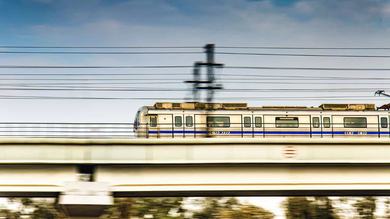 Namma Metro: ബെംഗളൂരു നമ്മ മെട്രോ തമിഴ്നാട്ടിലേക്ക്; കർണാടകയിൽ പ്രതിഷേധം Namma Metro: ബെംഗളൂരു നമ്മ മെട്രോ തമിഴ്നാട്ടിലേക്ക്; കർണാടകയിൽ പ്രതിഷേധം