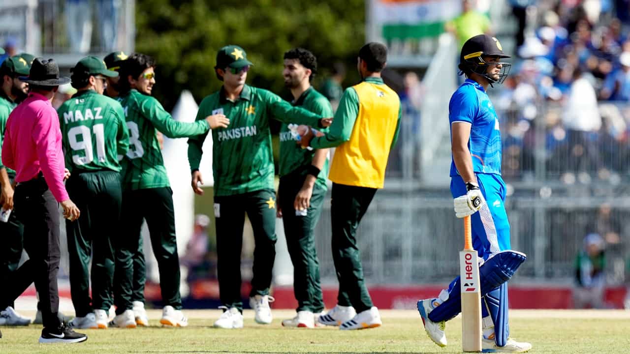 IND vs PAK: പാകിസ്ഥാനൊന്നും ഒരു വെല്ലുവിളിയേയല്ല! പരിഹസിച്ച് ബിസിസിഐ IND vs PAK: പാകിസ്ഥാനൊന്നും ഒരു വെല്ലുവിളിയേയല്ല! പരിഹസിച്ച് ബിസിസിഐ