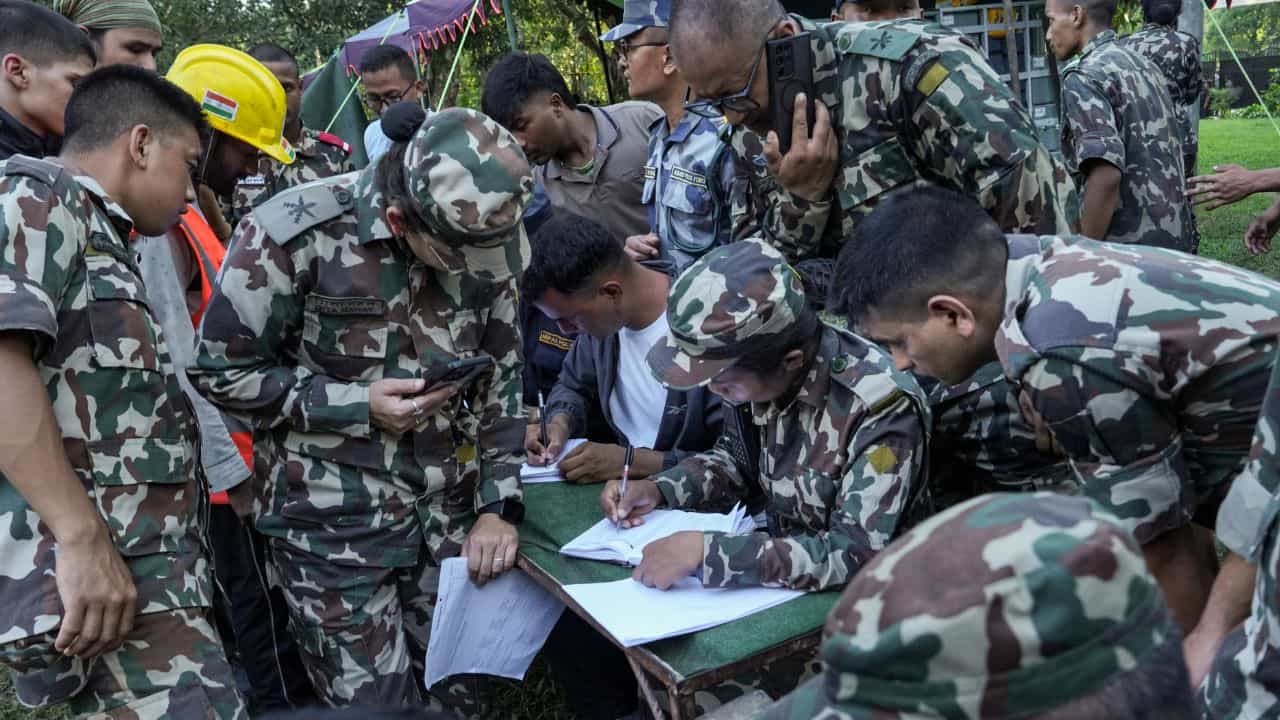 Indian Army Recruitment: ഇന്ത്യൻ സൈന്യത്തിൽ ഡോക്ടറാകാം; ശമ്പളം 61,300 രൂപ മുതൽ, യോഗ്യതയും തിരഞ്ഞെടുപ്പ് രീതിയും അറിയാം Indian Army Recruitment: ഇന്ത്യൻ സൈന്യത്തിൽ ഡോക്ടറാകാം; ശമ്പളം 61,300 രൂപ മുതൽ, യോഗ്യതയും തിരഞ്ഞെടുപ്പ് രീതിയും അറിയാം