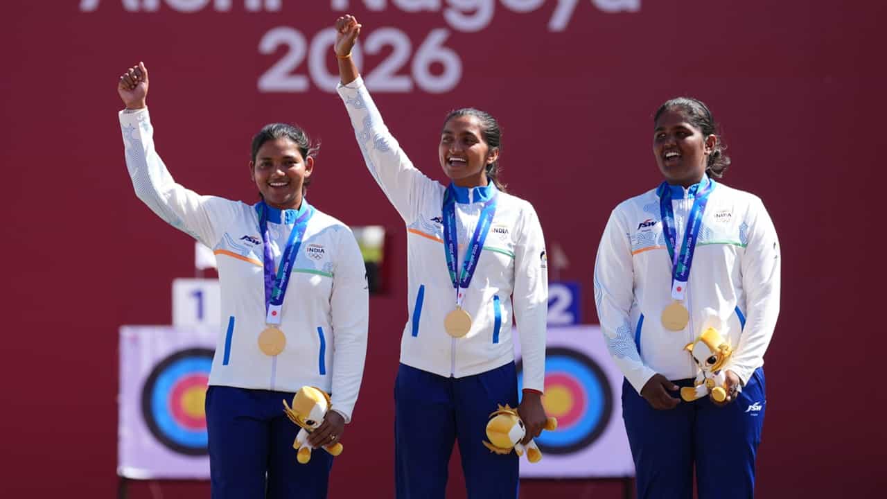 Asian Games 2026: അമ്പെയ്ത് വീഴ്ത്തിയത് സ്വര്ണമെഡല്; വനിതാ റിക്കവര് ടീമിന് പൊന്തിളക്കം Asian Games 2026: അമ്പെയ്ത് വീഴ്ത്തിയത് സ്വര്ണമെഡല്; വനിതാ റിക്കവര് ടീമിന് പൊന്തിളക്കം