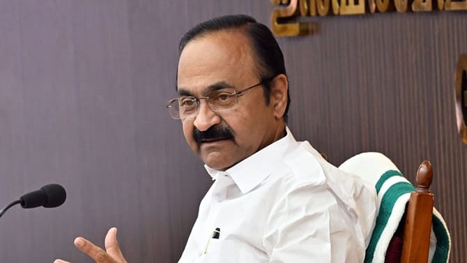 മന്ത്രിമാര്‍ക്ക് 25000 വീതം, എംഎല്‍എമാര്‍ക്ക് 28000 രൂപയും