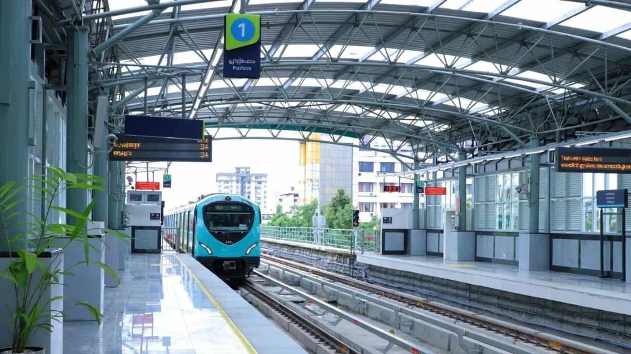 Kochi Metro Job: കൊച്ചി മെട്രോയിൽ തൊഴിലവസരം!; ഐടിഐ, ഡിപ്ലോമ, ബിരുദധാരികൾക്ക് ഇപ്പോൾ അപേക്ഷിക്കാം Kochi Metro Job: കൊച്ചി മെട്രോയിൽ തൊഴിലവസരം!; ഐടിഐ, ഡിപ്ലോമ, ബിരുദധാരികൾക്ക് ഇപ്പോൾ അപേക്ഷിക്കാം