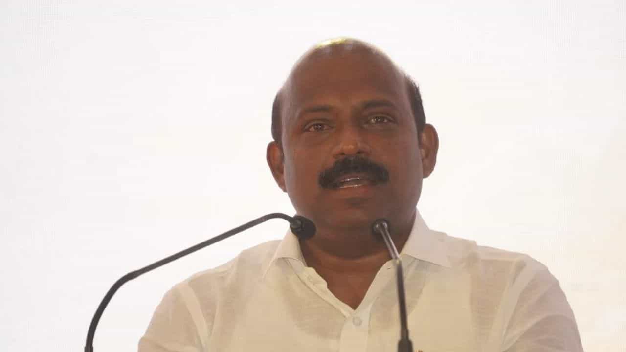 സംസ്ഥാനത്ത് നവംബറോടെ പുതിയ മദ്യനയം വരും; ചർച്ചകൾ അന്തിമഘട്ടത്തിലെന്ന് മന്ത്രി എം. ലിജു സംസ്ഥാനത്ത് നവംബറോടെ പുതിയ മദ്യനയം വരും; ചർച്ചകൾ അന്തിമഘട്ടത്തിലെന്ന് മന്ത്രി എം. ലിജു