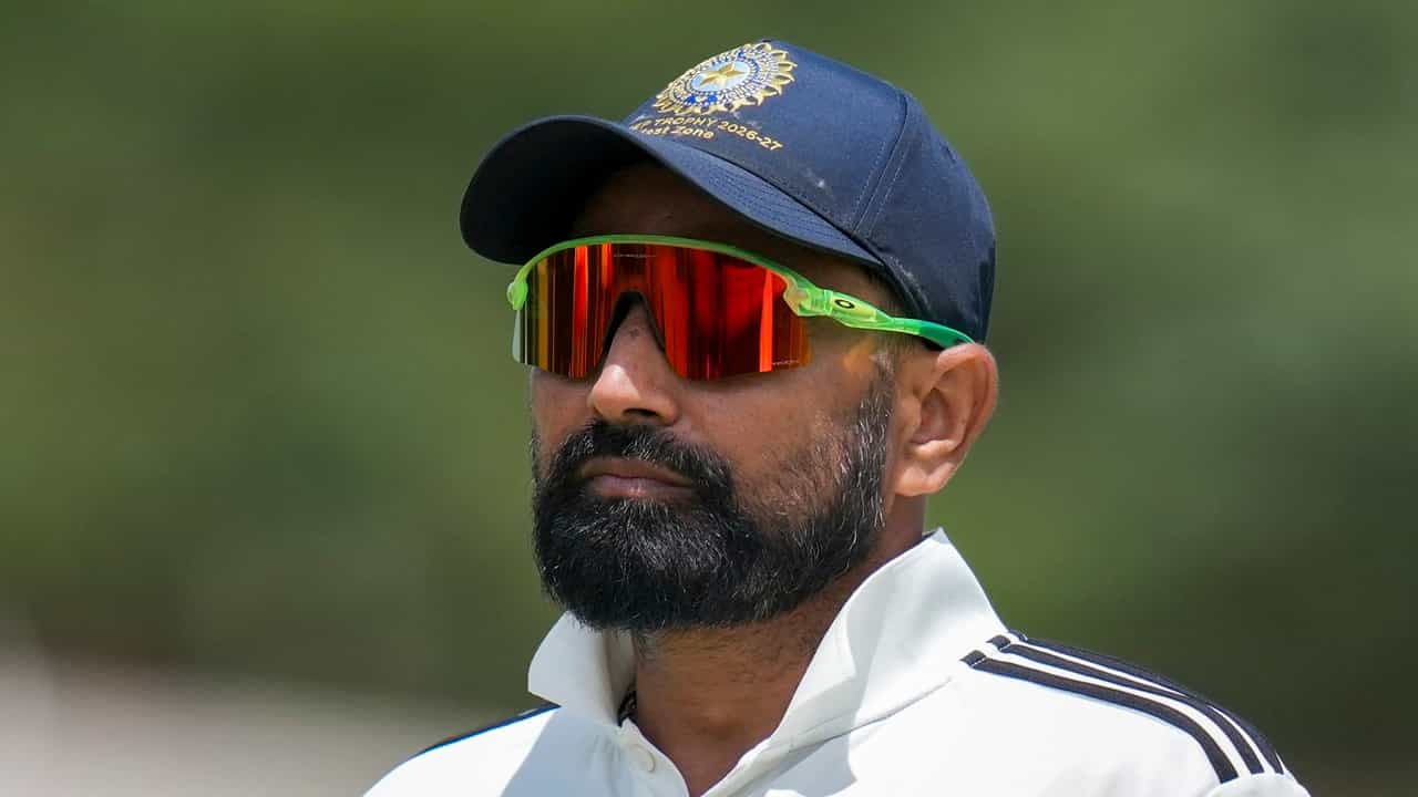 Mohammed Shami: സെലക്ടര്മാര് കാണുന്നുണ്ടോ? ഷമിയുടെ ഹീറോയിസം കഴിഞ്ഞിട്ടില്ല; വിക്കറ്റ് വേട്ടയുമായി 36-കാരന് Mohammed Shami: സെലക്ടര്മാര് കാണുന്നുണ്ടോ? ഷമിയുടെ ഹീറോയിസം കഴിഞ്ഞിട്ടില്ല; വിക്കറ്റ് വേട്ടയുമായി 36-കാരന്