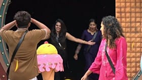 പ്രത്യേക മിഷൻ! സീക്രട്ട് റൂമിൽ നിന്ന് മൃദുലയും അഞ്ജലിയും ഹൗസി...