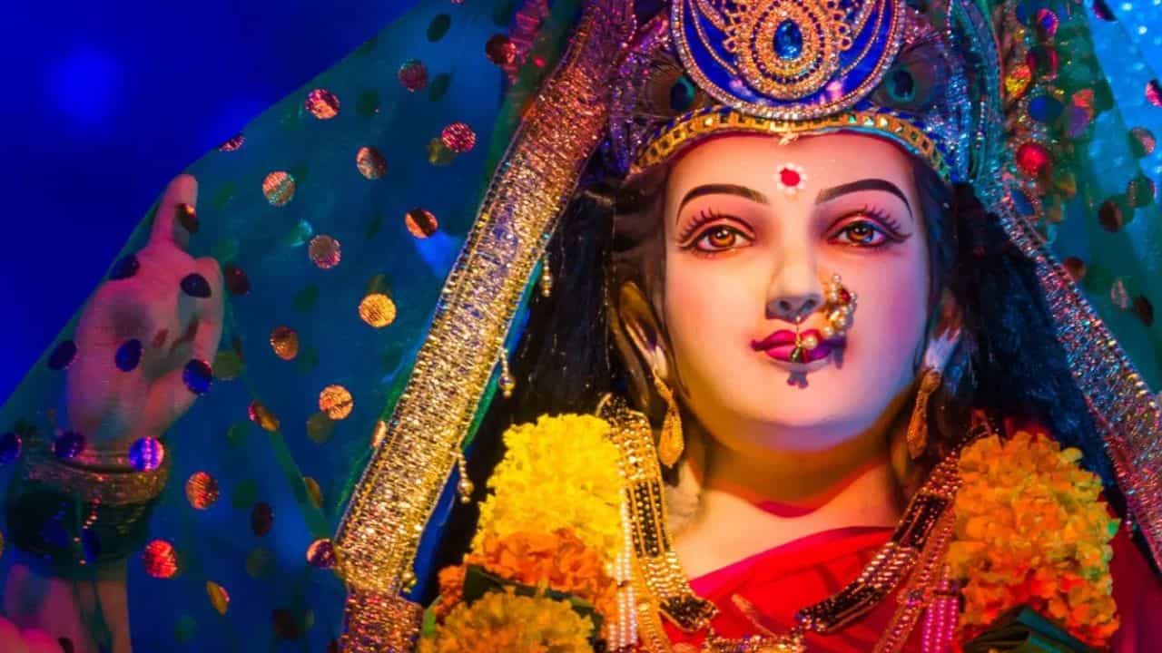 Navratri 2026: ദുർഗ്ഗാ ദേവി അനുഗ്രഹിക്കില്ല! നവരാത്രിയിൽ അറിയാതെ പോലും ഇക്കാര്യങ്ങൾ ചെയ്യരുത് Navratri 2026: ദുർഗ്ഗാ ദേവി അനുഗ്രഹിക്കില്ല! നവരാത്രിയിൽ അറിയാതെ പോലും ഇക്കാര്യങ്ങൾ ചെയ്യരുത്