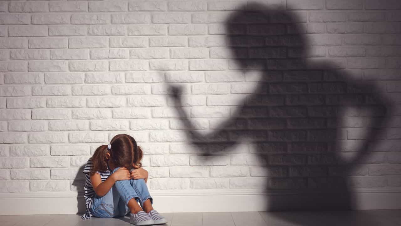 Neyyattinkara Child Assault: മൊബൈലിൽ നിന്ന് വാട്‌സ്ആപ്പ് കളഞ്ഞു; കുഞ്ഞിനെ ക്രൂരമായി തല്ലി അമ്മ, കേസെടുത്ത് ബാലാവകാശ കമ്മീഷൻ
