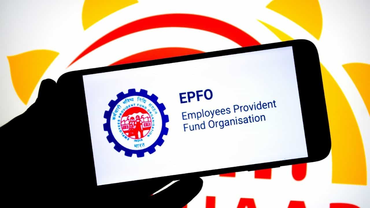 PF Filing: പിഎഫ് ഫയലിങ് തീയതി നീട്ടി; ജീവനക്കാർ അറിയേണ്ടതെല്ലാം PF Filing: പിഎഫ് ഫയലിങ് തീയതി നീട്ടി; ജീവനക്കാർ അറിയേണ്ടതെല്ലാം