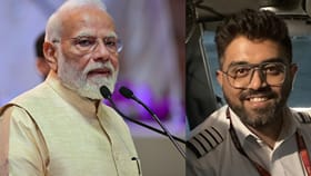 ക്യാപ്റ്റൻ സ്മിത് മച്ചാറുമായി സംസാരിച്ച് പ്രധാനമന്ത്രി