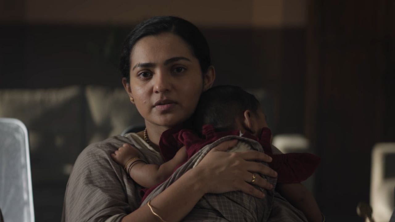 ക്ലോസ് റേഞ്ചിൽ വെടിയേൽക്കുന്ന ആളുടെ ശരീരത്തിൽ നിന്ന് വളരെ എളുപ്പത്തിൽ ബുള്ളറ്റ് തിരി‍ച്ചെടുക്കുന്നതും കാലങ്ങളായി പോലീസ് സ്റ്റേഷനിൽ പിടിച്ചിട്ട ടിപ്പർ ലോറി പെട്ടെന്നൊരു ദിവസം വന്ന് സ്റ്റാർട്ട് ചെയ്യുമ്പോൾ ഒരു കുഴപ്പവുമില്ലാതെ ഓടുന്നതുമെന്നാം അത്ര കൺവിൻസിം​ഗ് അല്ലെന്നാണ് അവരുടെ അഭിപ്രായം. 