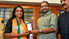 ബിജെപിയുടെ ആർ ശ്രീലേഖ കൗൺസിലർ സ്ഥാനം രാജിവെച്ചു
