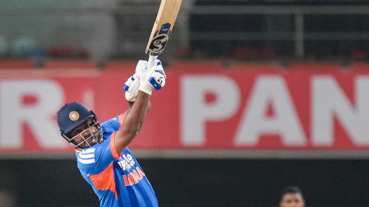 Sanju Samson: ഇനി സ്ഥാനം കോലിക്കും യുവരാജിനുമൊപ്പം! ചരിത്രനേട്ടവുമായി സഞ്ജു സാംസണ് Sanju Samson: ഇനി സ്ഥാനം കോലിക്കും യുവരാജിനുമൊപ്പം! ചരിത്രനേട്ടവുമായി സഞ്ജു സാംസണ്