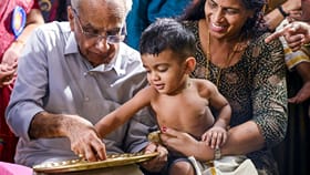 നാളെ വിദ്യാരംഭം, ആദ്യാക്ഷരം കുറിയ്ക്കുന്ന കുരുന്നുകൾക്ക് ആശംസ