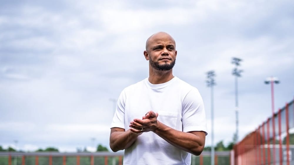 Vincent Kompany : ബയൺ മ്യൂണിക് കോച്ച് വിൻസെൻ്റ് കൊമ്പനി കുഴഞ്ഞുവീണു; അടിയന്തരമായി ആശുപത്രിയിൽ പ്രവേശിപ്പിച്ചു