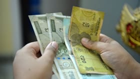 കോര്‍പ്പറേഷന്‍ ജീവനക്കാര്‍ക്ക് ലോട്ടറി; ബോണസ് പ്രഖ്യാപിച്ചു