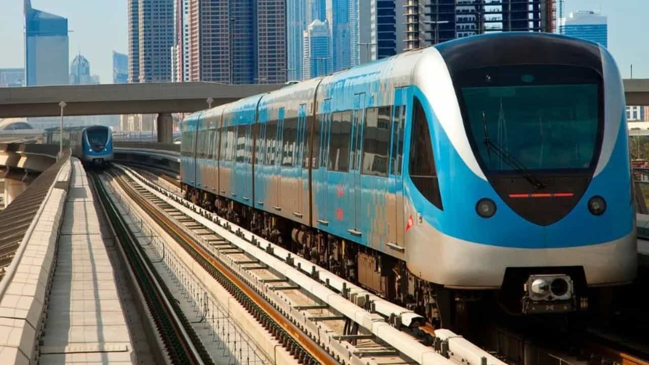 Metro Updates: തിരുവനന്തപുരം മെട്രോ vs കോഴിക്കോട് ലൈറ്റ് മെട്രോ; ആദ്യം എത്തുക ഇവയിലേത്? Metro Updates: തിരുവനന്തപുരം മെട്രോ vs കോഴിക്കോട് ലൈറ്റ് മെട്രോ; ആദ്യം എത്തുക ഇവയിലേത്?