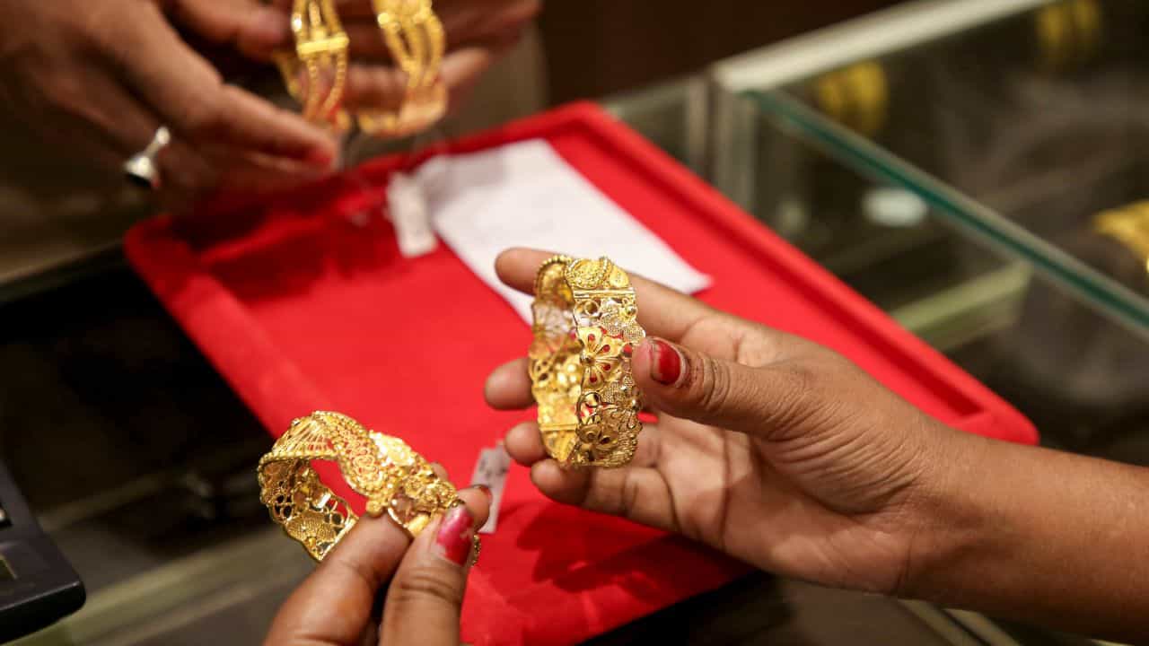 Kerala Gold Rate: നോ രക്ഷ... 760 രൂപ കൂടി; ഇന്നത്തെ സ്വർണവില Kerala Gold Rate: നോ രക്ഷ... 760 രൂപ കൂടി; ഇന്നത്തെ സ്വർണവില