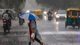 ചൂടിന് വിട, മഴ തിരിച്ചെത്തി; ഇന്ന് പെരുമഴയോ?
