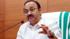 10 വർഷം കേരളത്തിൽ നടത്തിയ ഗുണ്ടായിസം ഇനിയും തുടരാമെന്ന് സിപിഎം...
